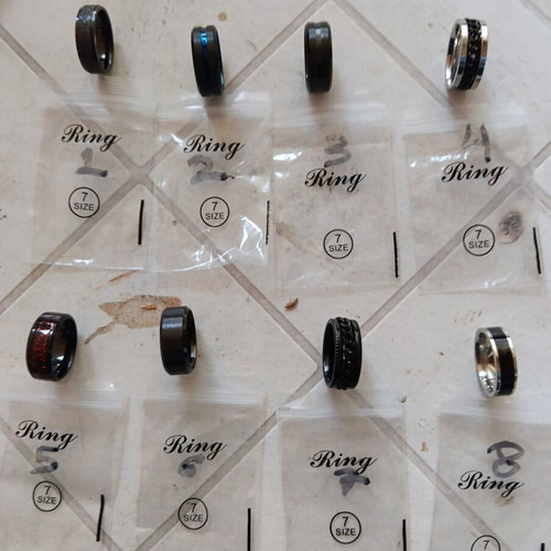 Men's Elegant Rings size 7 new, black