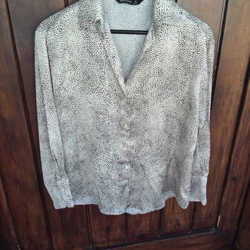 Never More satin shirt size XS like new, black and beige