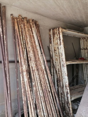 Metal Scaffolding Used Complete Set