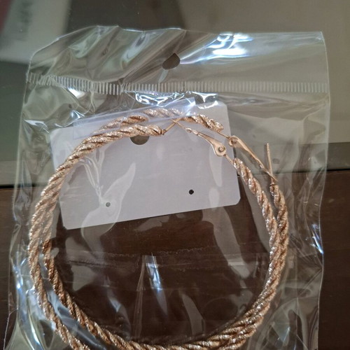 Hoop earrings new, rose gold color