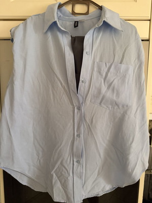 H&M Light Blue Oversized Shirt with Shoulder Pads, Like New
