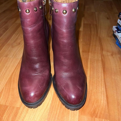 Caprice women's leather ankle boots like new, burgundy