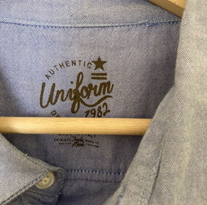 Uniform Πουκάμισο XL Σε πολύ καλή κατάσταση. Τιμή 12 Ευρώ