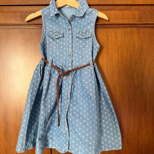 Moonstar children's denim dress like new, size 4 years with belt