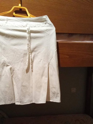 White summer skirt used KOOKAI size S