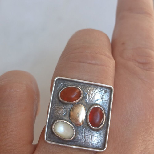 925 silver ring with 585 detail, carnelian and moonstone, 17 mm