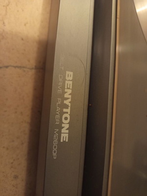 Benytone M2600P record player used, needs belt and needle