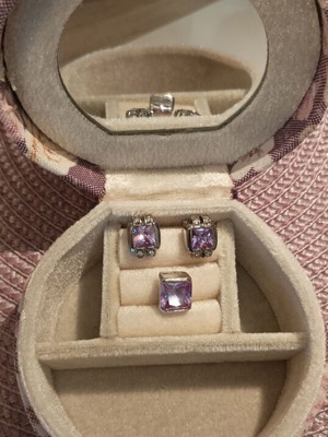 Silver jewelry set with amethyst, like new