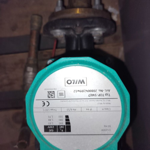 Heating radiators like new with gas boiler and components