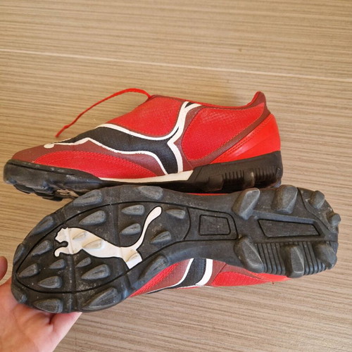 Puma athletic shoes like new, unisex, size 38, black and red
