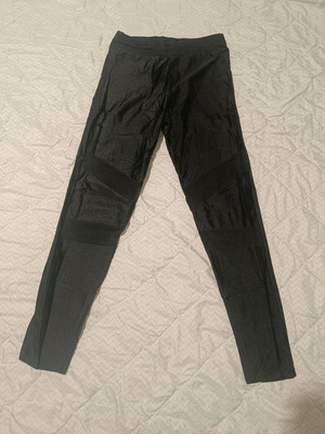 Women's black lycra leggings with transparency one size like new