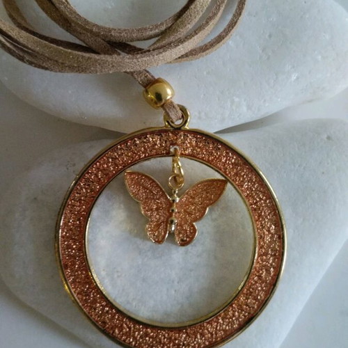 Mama Nona necklace new with natural suede leather and butterfly