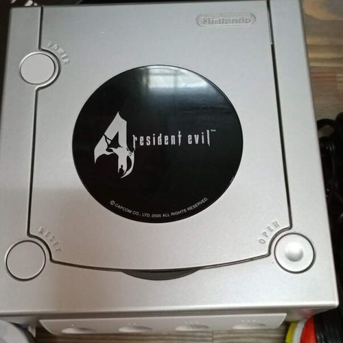 Nintendo GameCube Resident Evil 4 Limited Edition complete console