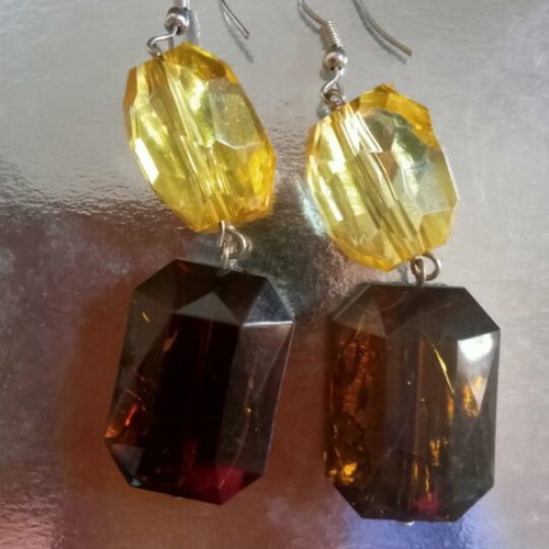 Earrings like new, brown and yellow