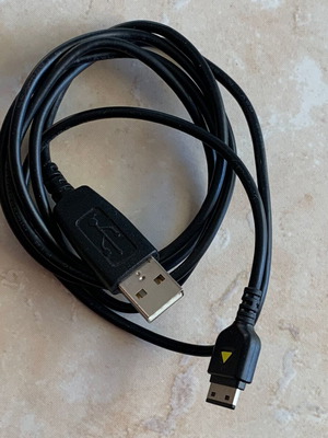 Samsung data transfer cable used for mobile phones