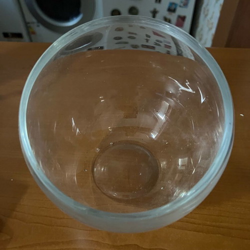 Round glass vase ball from London like new