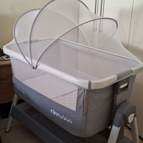 Kikka Boo Nanna baby cot like new with storage and mosquito net