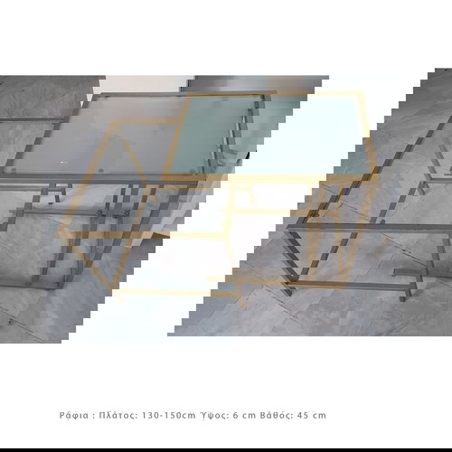 Εξοπλισμός καταστήματος σαν καινούργιος, ράφια, βιτρίνες, ντουλάπες