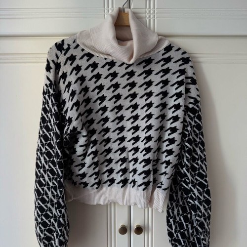 Vassia Kostara jumper S/M black like new