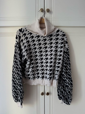 Vassia Kostara jumper S/M black like new