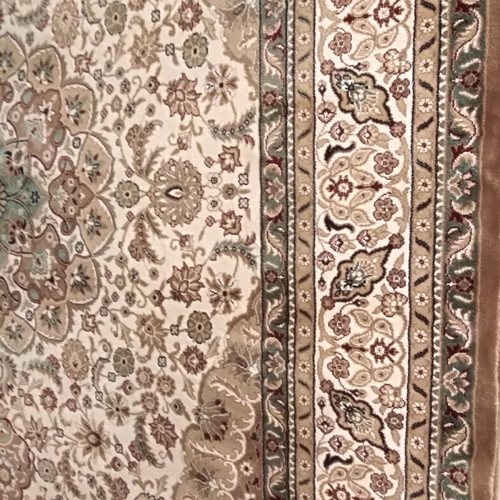 Rug 2x3 new with earthy colors and antistatic threads