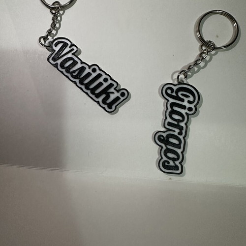 Custom keychain with name like new, black and white