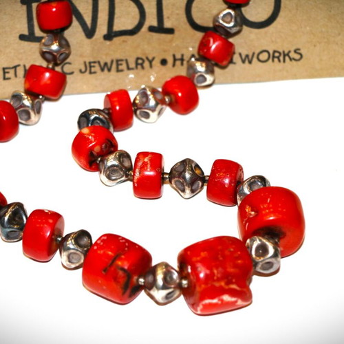 Long necklace with genuine red coral and sterling silver 925 new