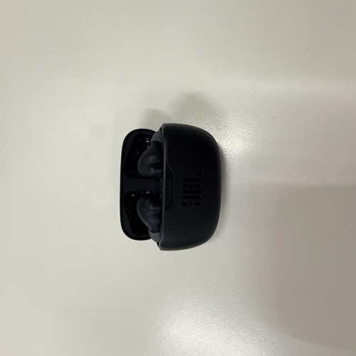 JBL Wireless Bluetooth Headphones like new