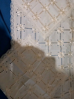 Living room set new with lace and satin thread, three pieces