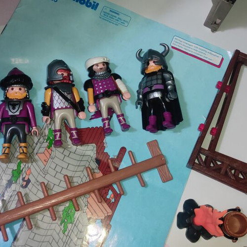 Playmobil 4435 used, structurally complete with missing parts