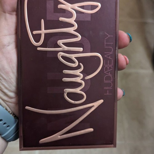 Huda Palette