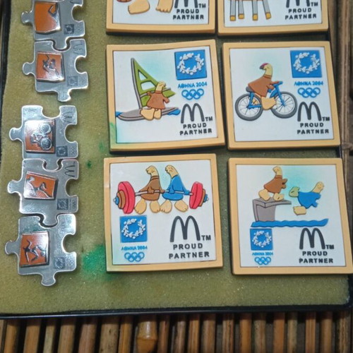 Macdonald Puzzle Collector Pins like new