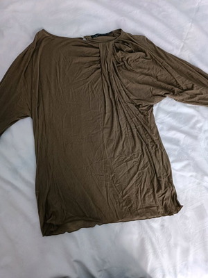 Zara women's blouse medium like new, khaki