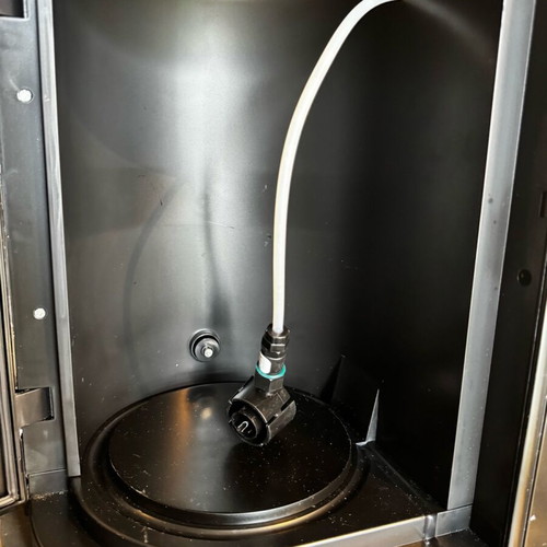 Beer cooler 5 liters like new with cables