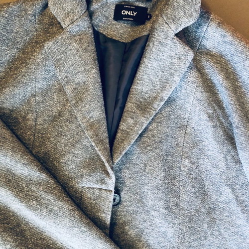 Only gray jacket like new, size S