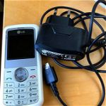 Κινητό τηλ. LG KP100 GSM απλό με τον αυθεντικό φορτιστή  και την μπαταρία του. 1MB ROM, 65g, 99.80 x 45.50 x 12.90 mm.