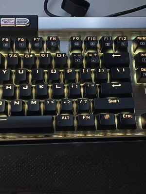 Redragon Keyboard fullsize with blue switches used, armrest, wired
