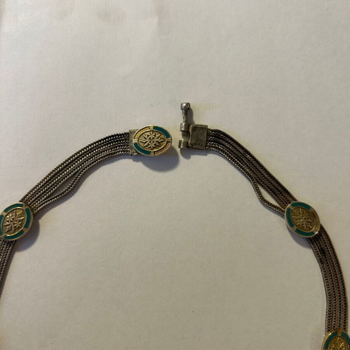 Silver 925 necklace like new, silver color