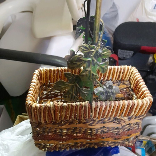 Wicker hanging decorative basket like new for all uses