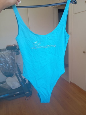One-piece swimsuit like new, turquoise, size M