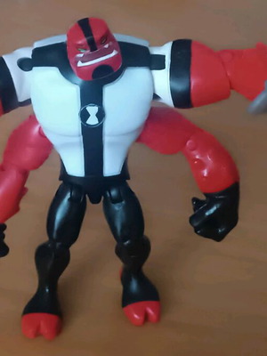 Ben 10 Four Arms figure like new