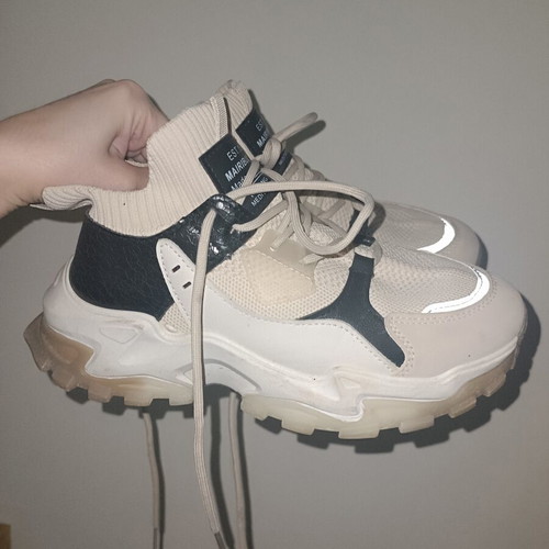 Sneakers Mary Boo size 37 like new