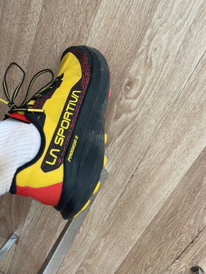 La Sportiva Prodigio 2 shoes like new, worn 3 times