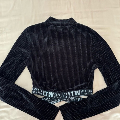 Cropped blouse black like new
