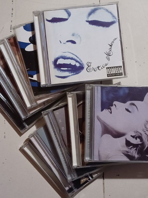 Madonna CD like new, bundle of 10 pop albums