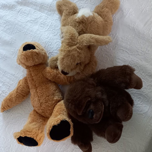 Plush animals pack of 3 like new, German origin