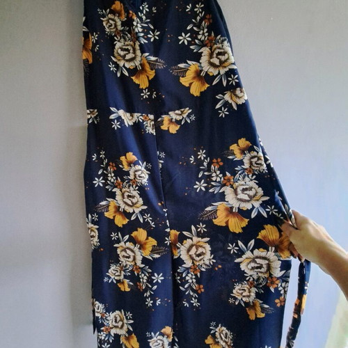 Sleeveless V-Neck Wide Leg Jumpsuit new, navy blue with floral patterns