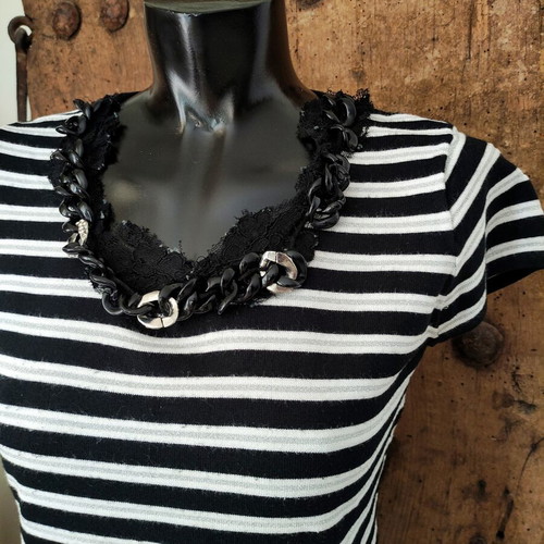 Vintage Y2K Knit Striped Top with Chunky Chain and Lace Neckline, used
