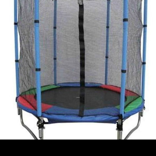 Trampoline like new with protective net for garden or veranda