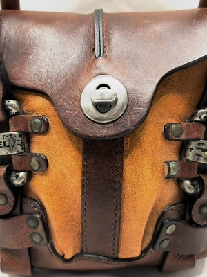 Кафява кожена мини чанта Diesel употребявана